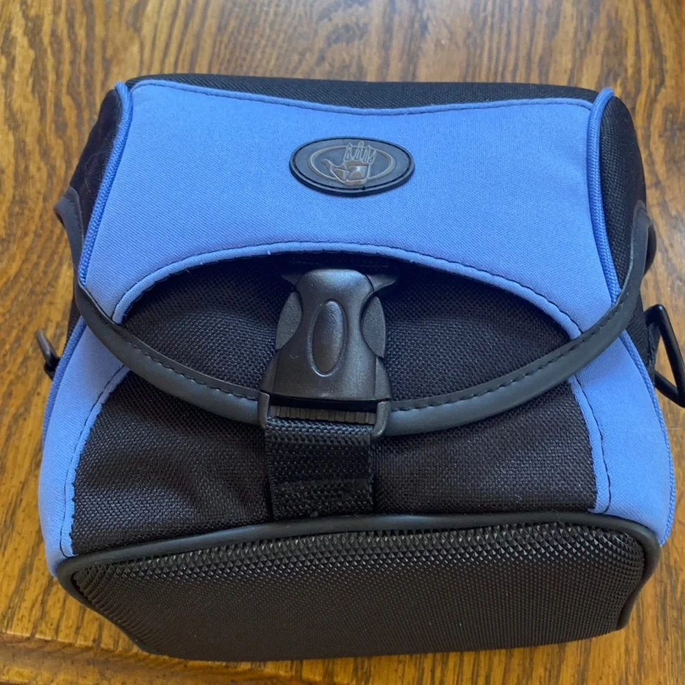 Body glove camera bag